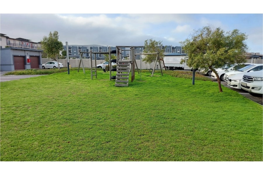 2 Bedroom Property for Sale in Burgundy Estate Western Cape
